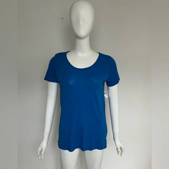 GAP Women's Short Sleeve Relaxed Fit Bright Blue Fashion Tee Size XS NWT - Picture 1 of 7